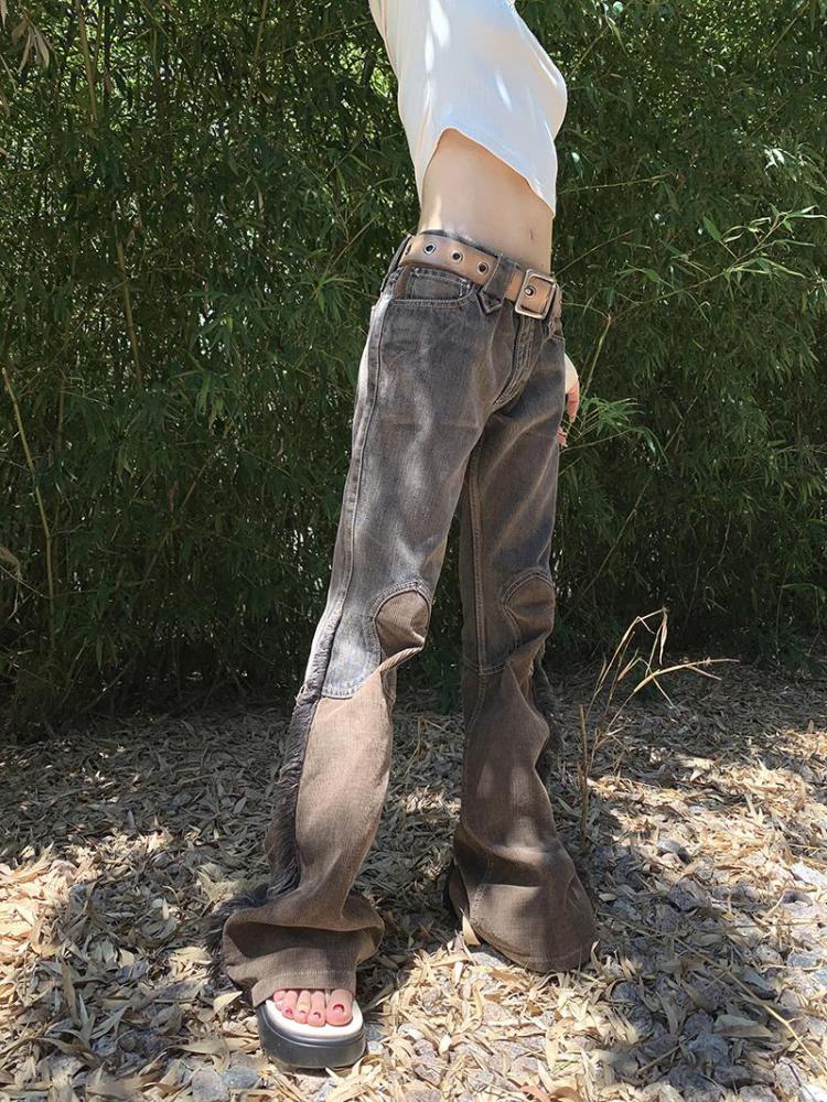 Woman's Brown Flared Jeans