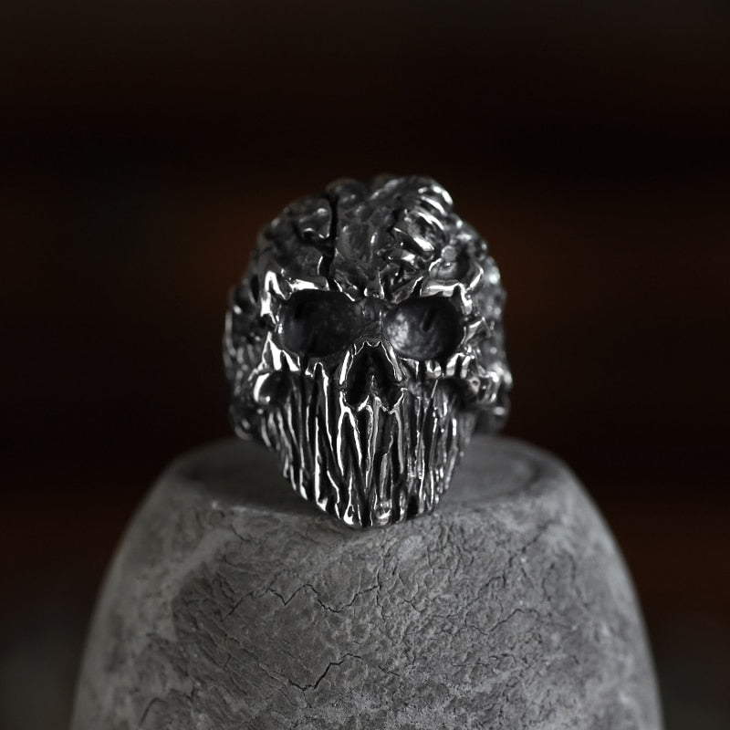 Dark Skull Ring