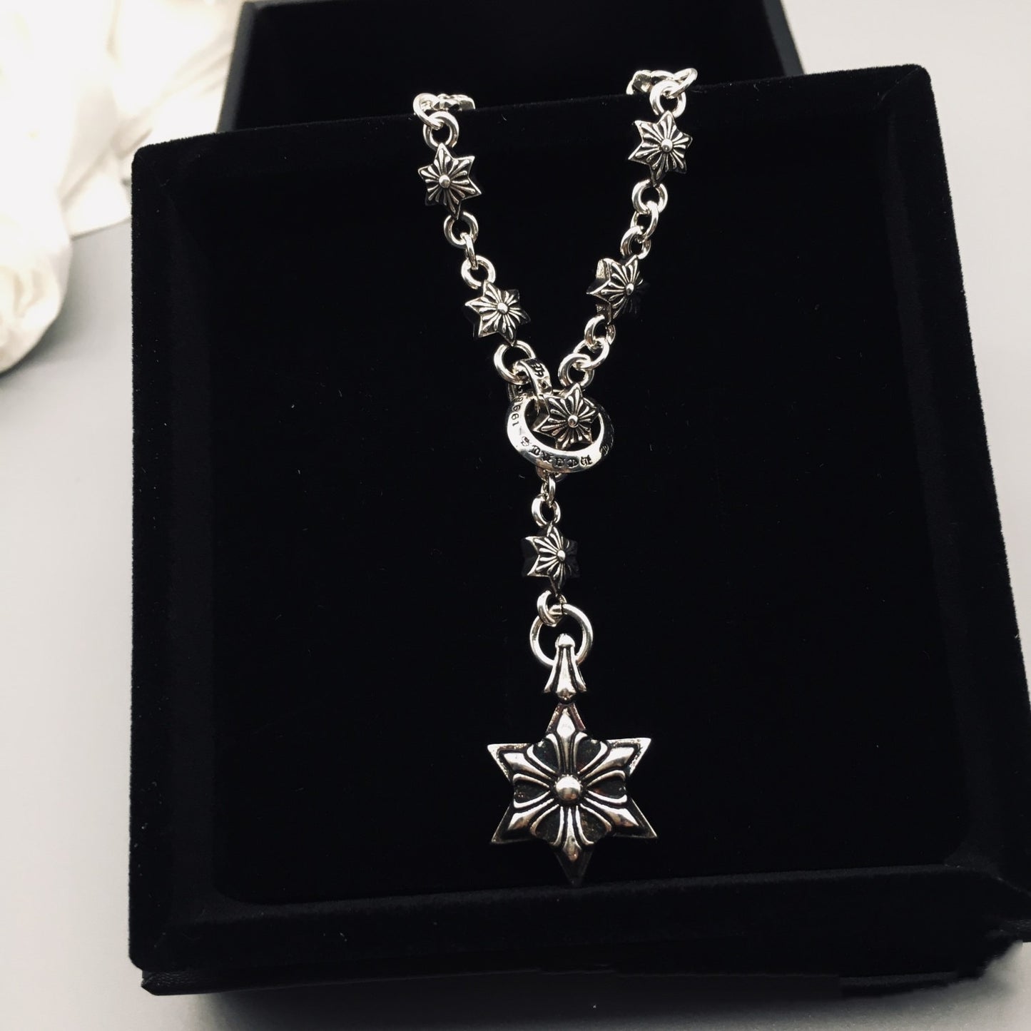 Vintage Six Star Retractable Chain